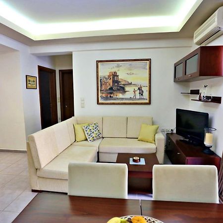 Urban Life Suite Heraklion  Bagian luar foto