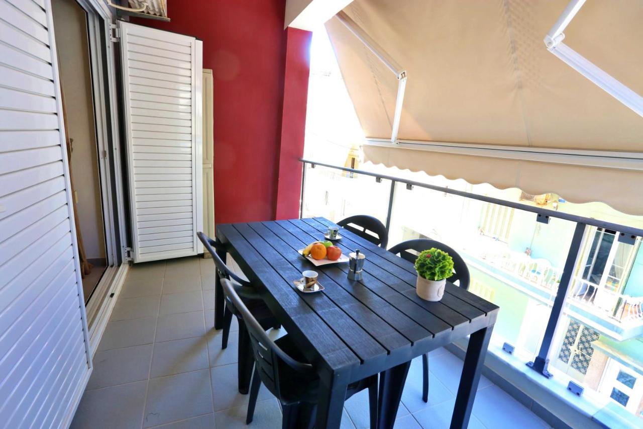 Urban Life Suite Heraklion  Bagian luar foto