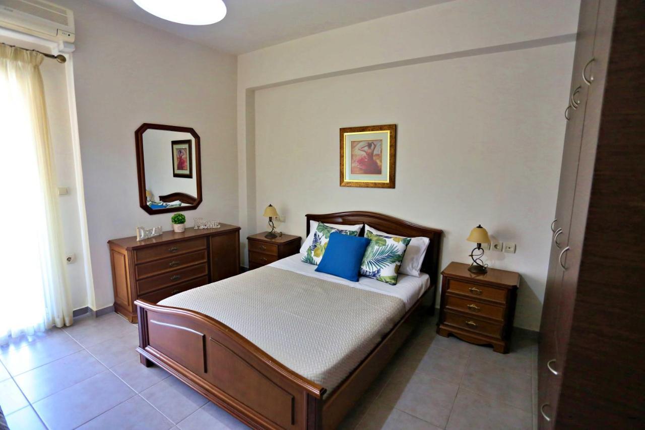 Urban Life Suite Heraklion  Bagian luar foto